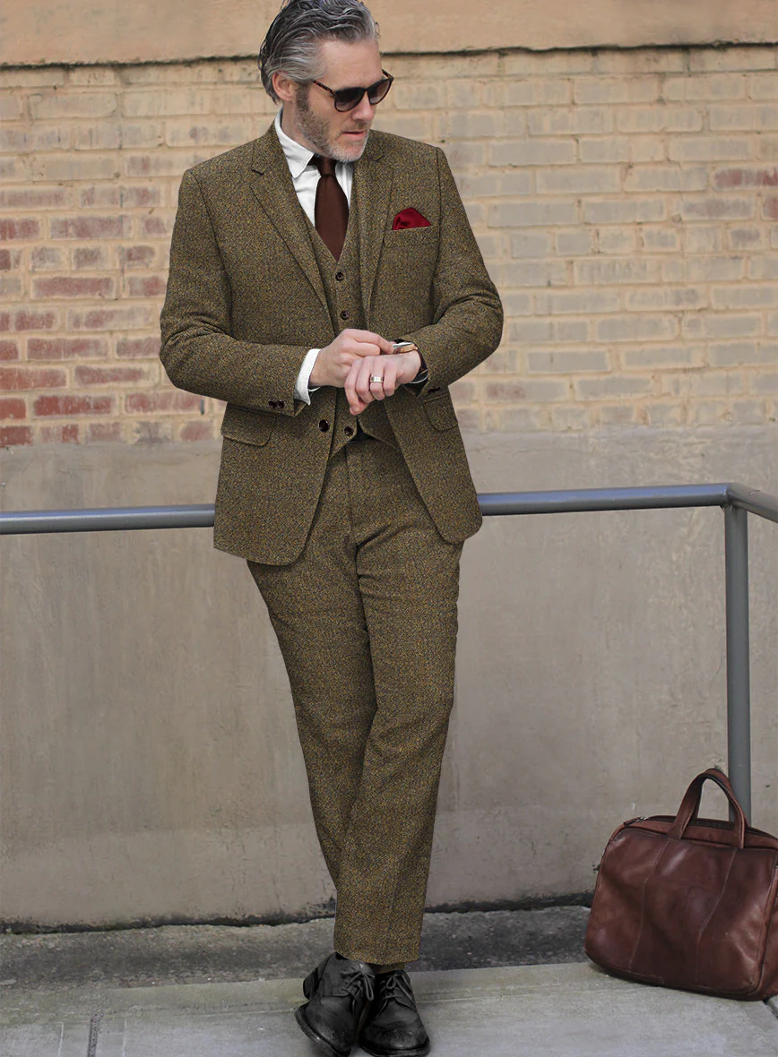 Italian Highlander Brass Green Tweed Suit - Image 2