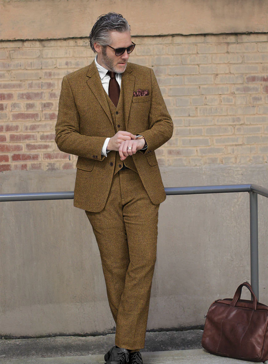 Italian Highlander Rust Tweed Suit - Image 2