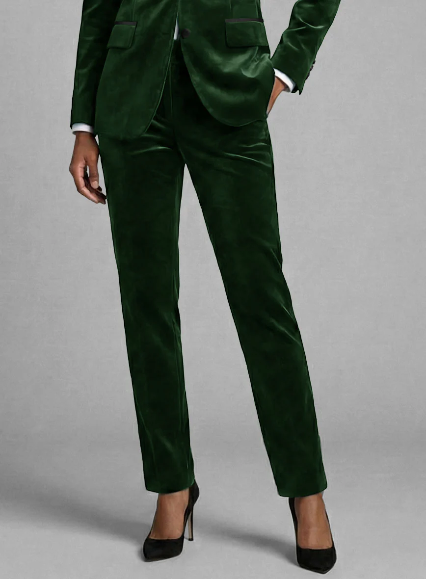 Women's Green Velvet Tuxedo Suit - Image 4